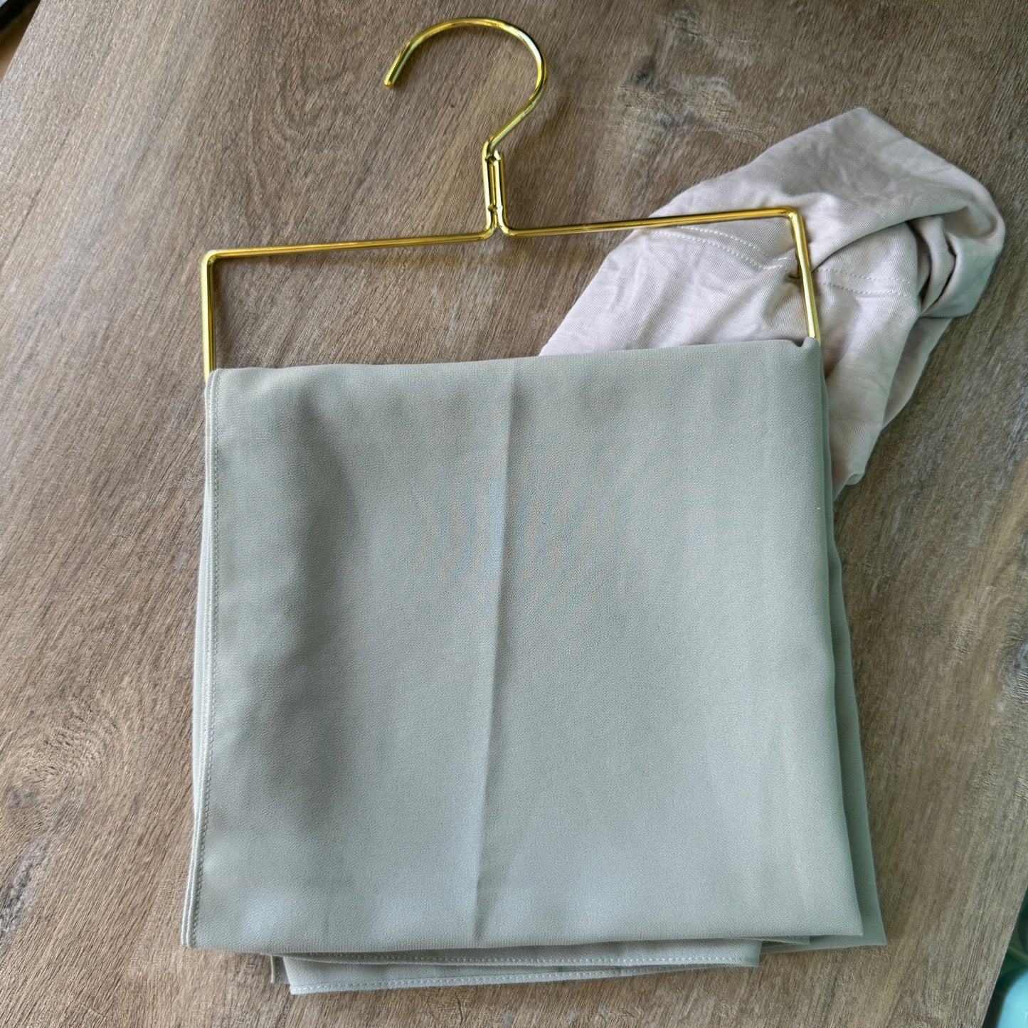 Inayah Exclusive 2 Piece Butter Set Light Grey