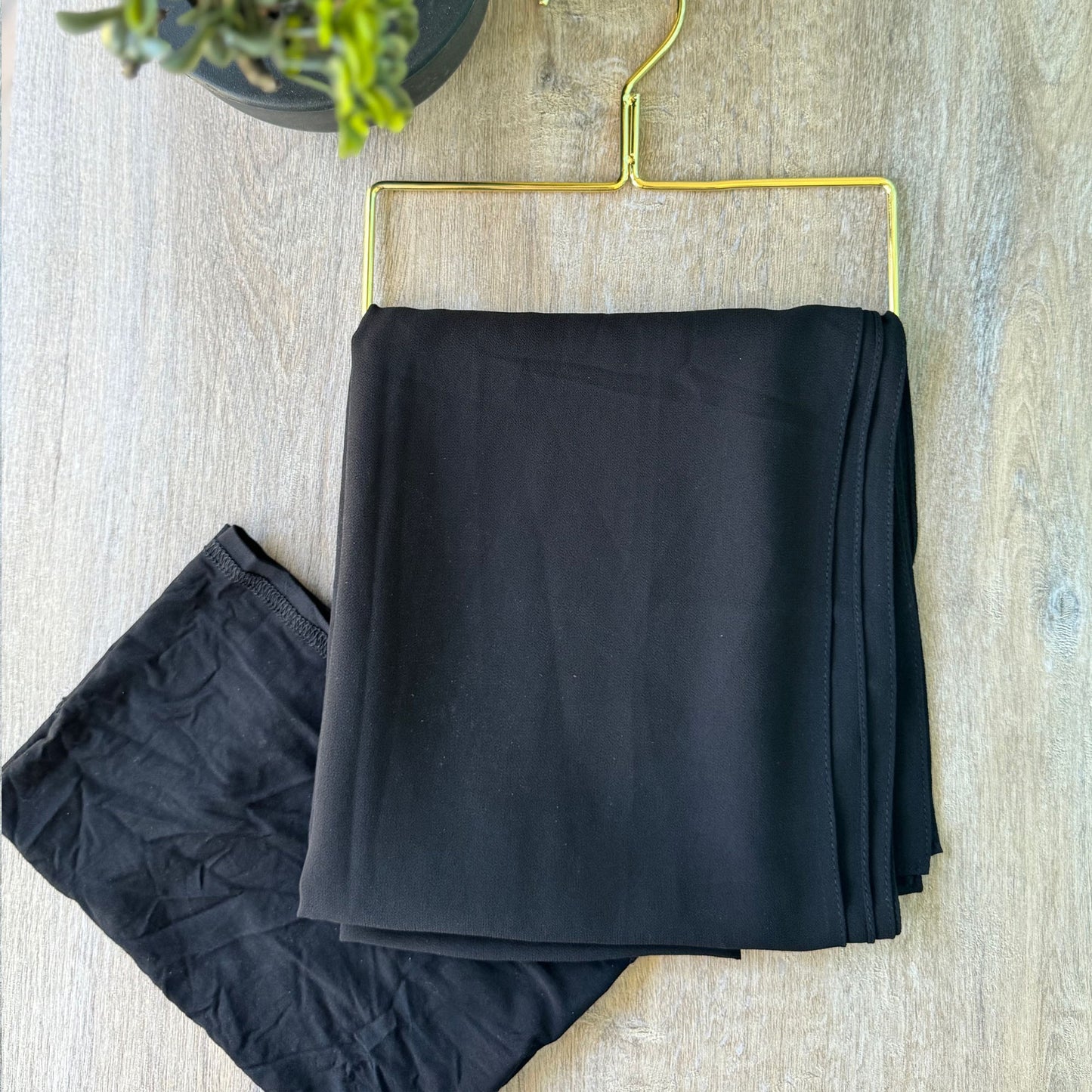 Inayah Exclusive 2 Piece Matching Set Black