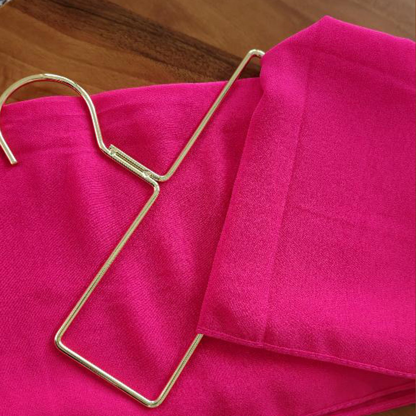Inayah Exclusive Chiffon Scarf Barbie Pink