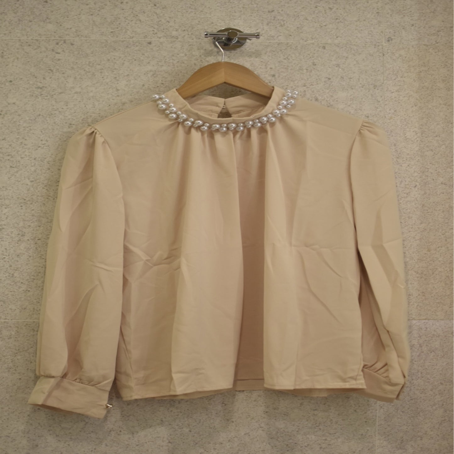 Inayah Exclusive Pearl Collar Blouse Cream