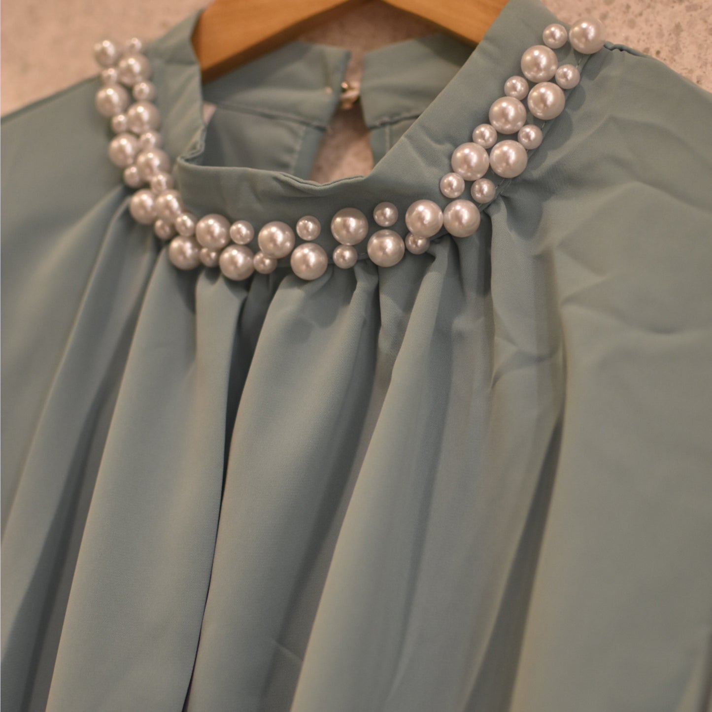 Inayah Exclusive Pearl Collar Blouse Mint