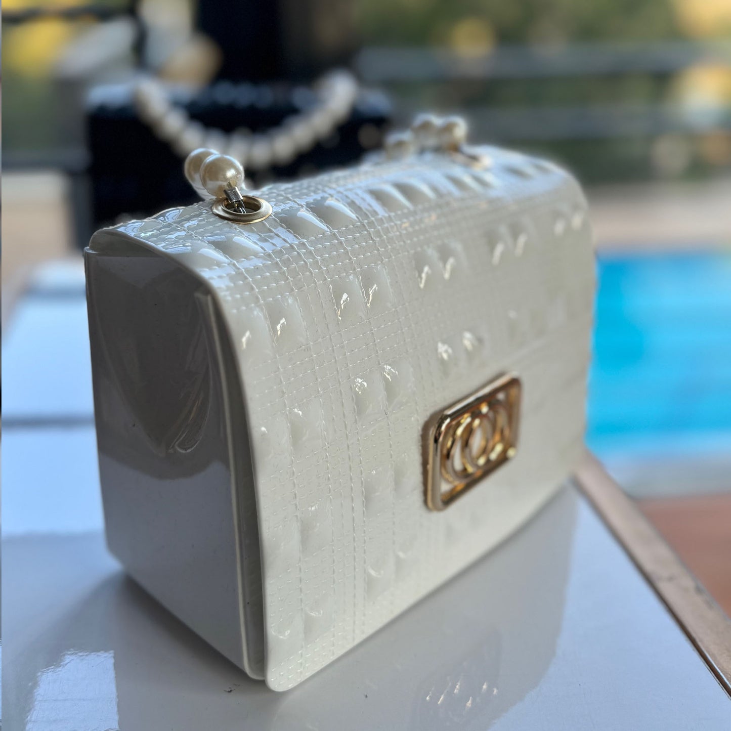 Inayah Exclusive Pearl Bag White