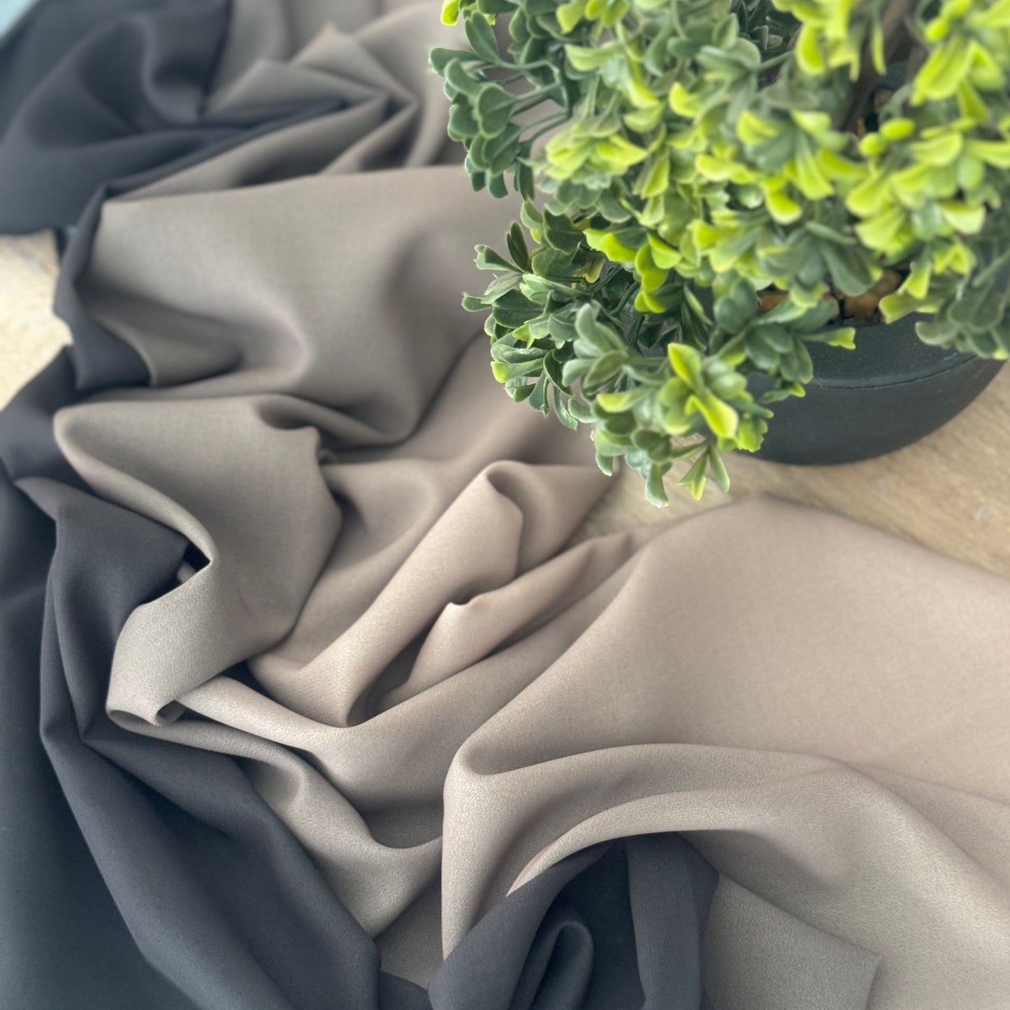 Inayah Exclusive Premium Crimped Scarf Graphite