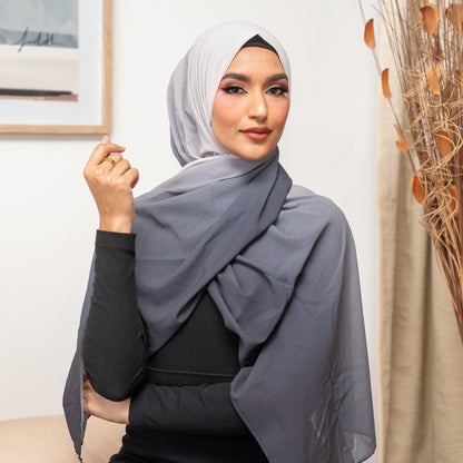 Inayah Exclusive Premium Crimped Scarf Graphite
