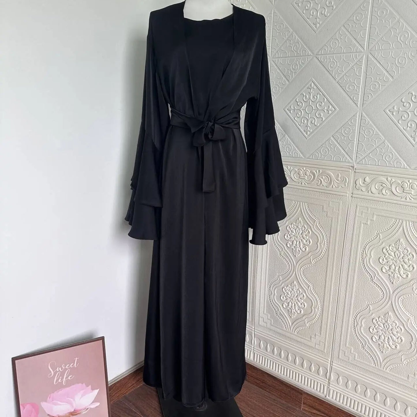 Inayah Exclusive Satin Abaya Set Black
