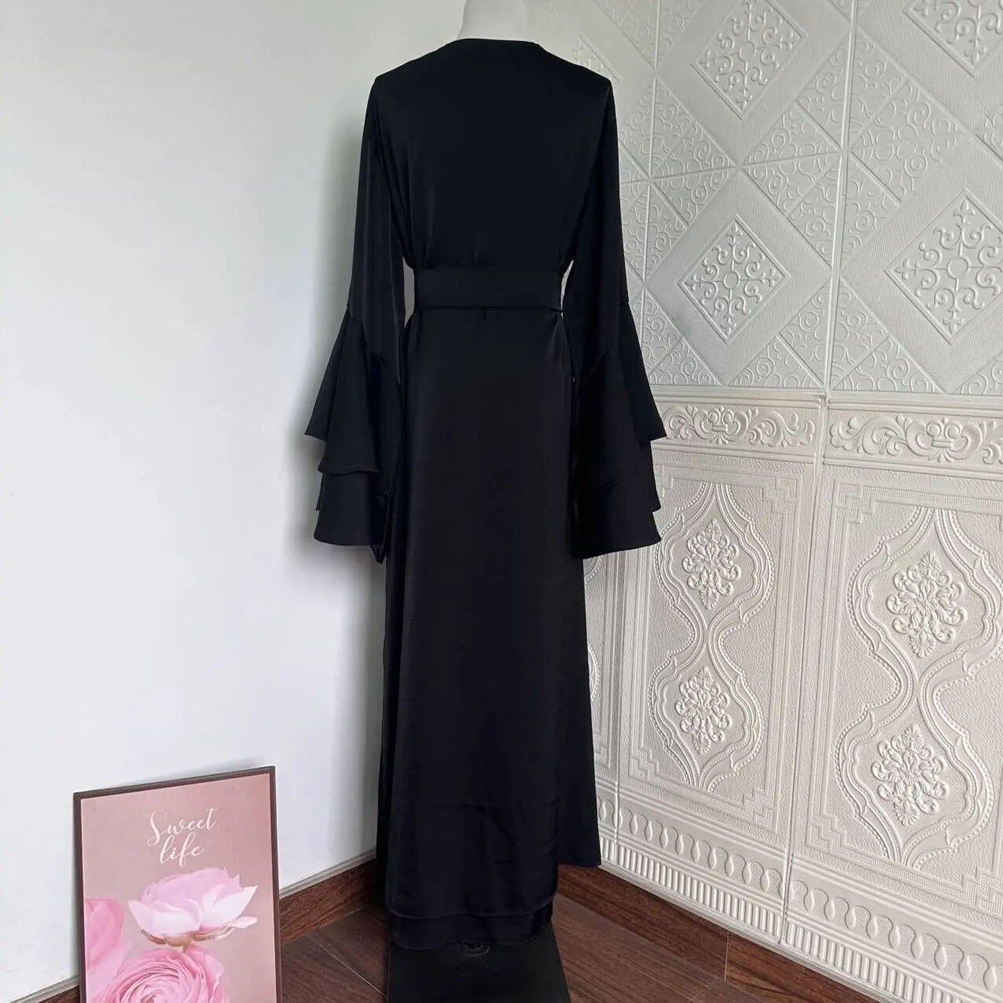 Inayah Exclusive Satin Abaya Set Black