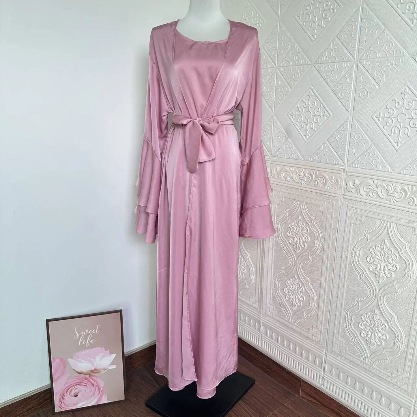 Inayah Exclusive Satin Abaya Set Pink